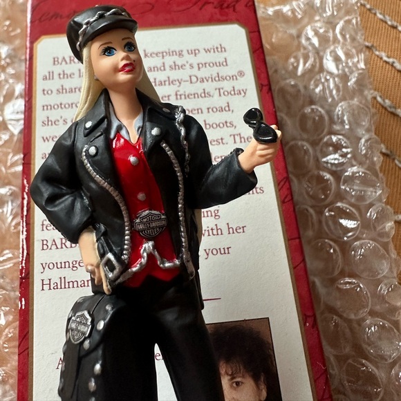 Hallmark Keepsake Ornament Barbie Harley-Davidson Barbie Christmas 2000 Preowned - Picture 7 of 9